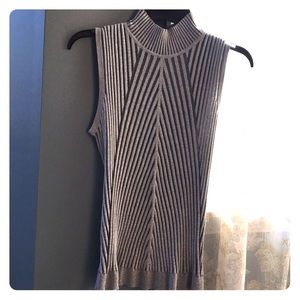 Grey stretchy turtle neck